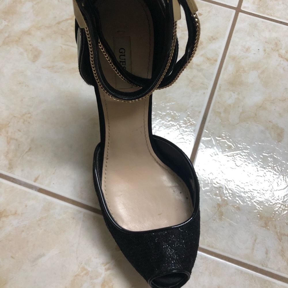 GUESS heels - Picture 2 of 6